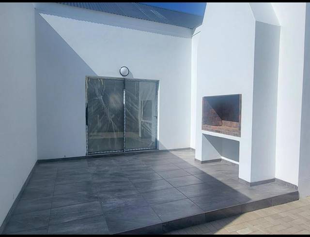 3 BEDROOM HOUSE FOR SALE IN LAAIPLEK